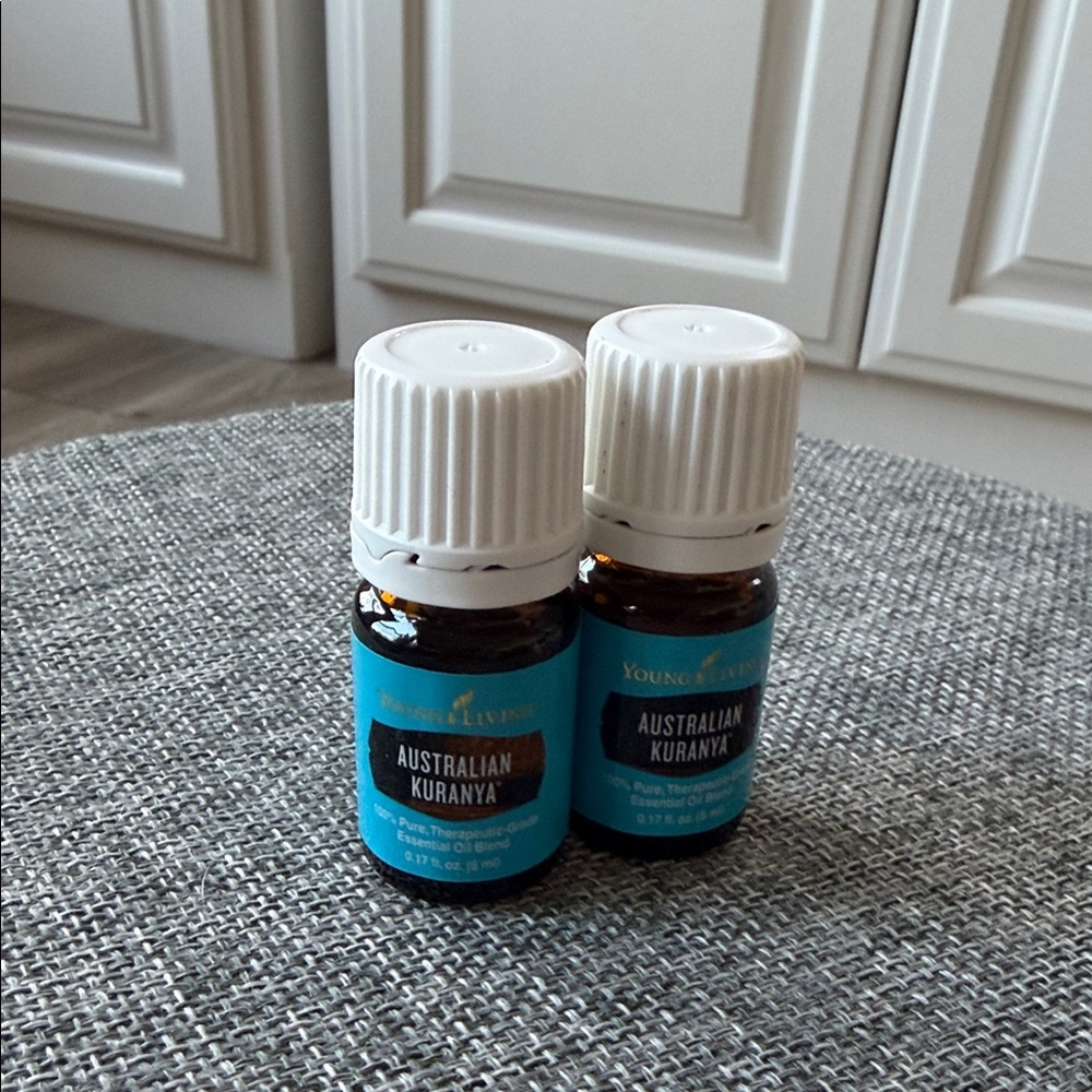 Young Living 5ml Australian Kuranya Essential Oil Duo - Blue and White